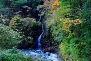 三日月の滝