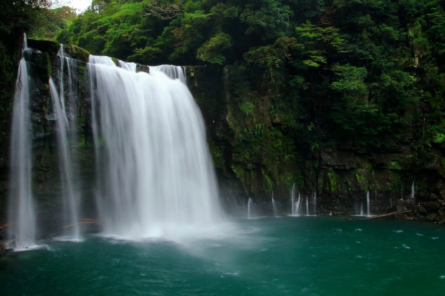 神川大滝 (かみかわおおたき) 【鹿児島県肝属郡錦江町】