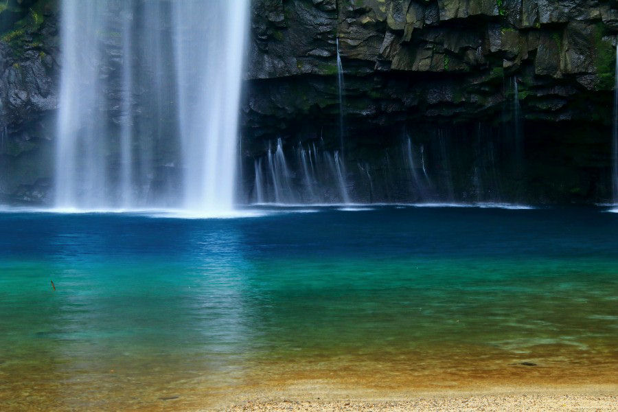 雄川の滝　（おがわのたき）　【鹿児島県肝属郡南大隅町】