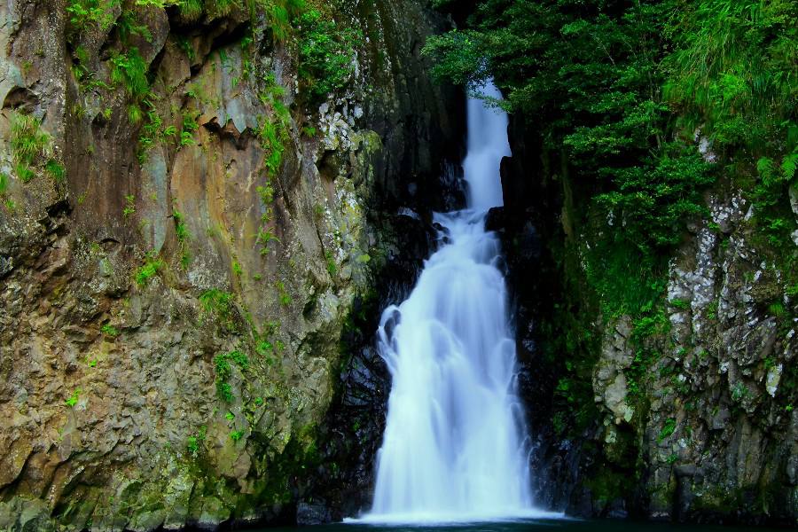 うそぬきの滝（獺貫の滝・宇曽ノ木滝）【鹿児島県姶良市】