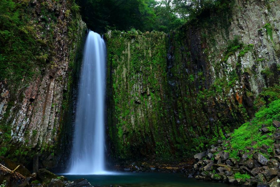 雄滝（鹿目の滝）