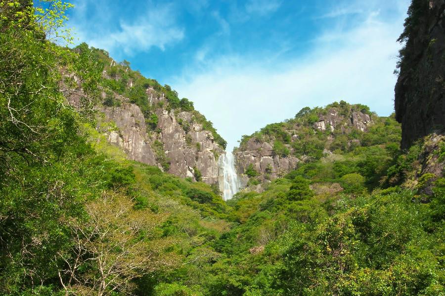 行縢の滝（むかばきのたき）【宮崎県延岡市】≪日本の滝百選≫