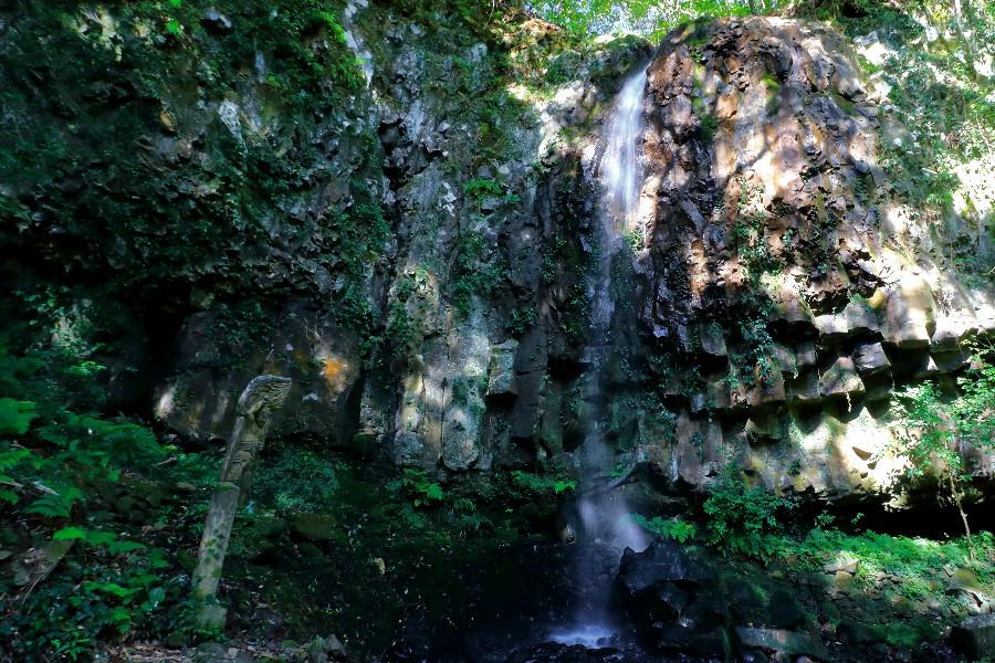 夕霧の滝（ゆうぎりのたき）・【長崎県平戸市】