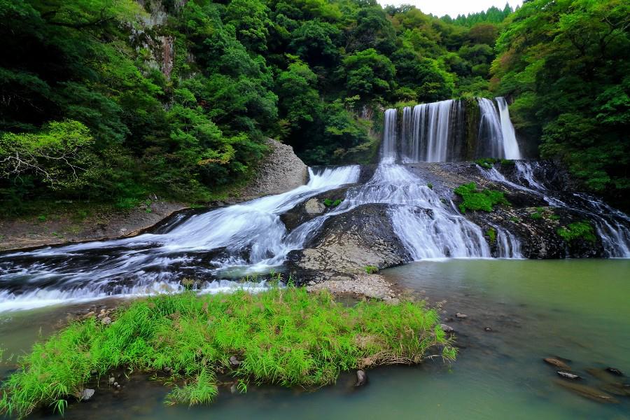 龍門の滝（りゅうもんのたき）　大分県九重町