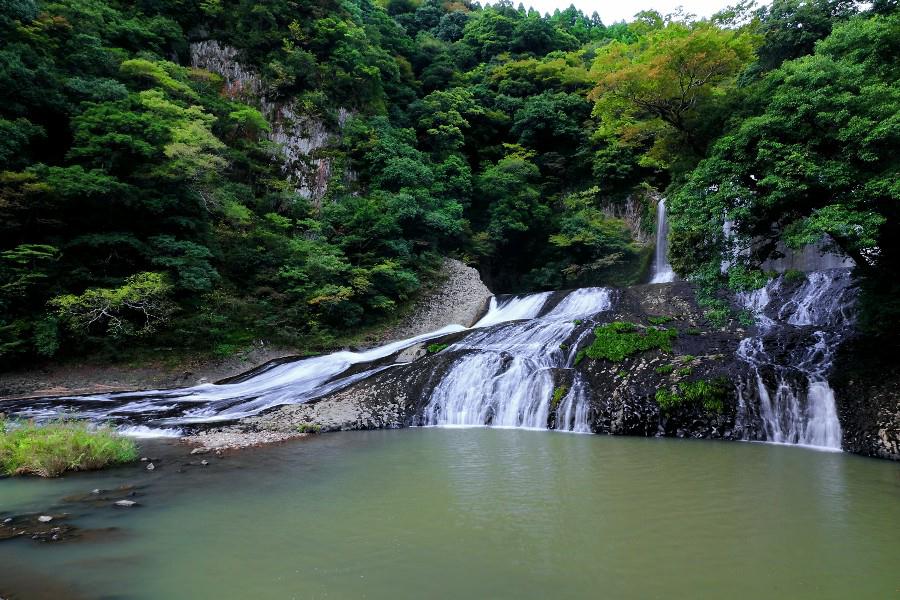 龍門の滝（りゅうもんのたき）　大分県九重町