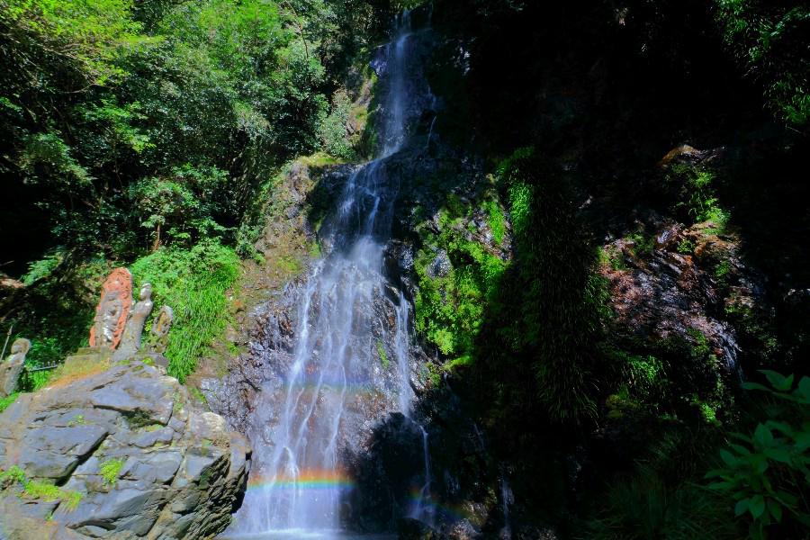 清水の滝(きよみずのたき)・佐賀県小城市