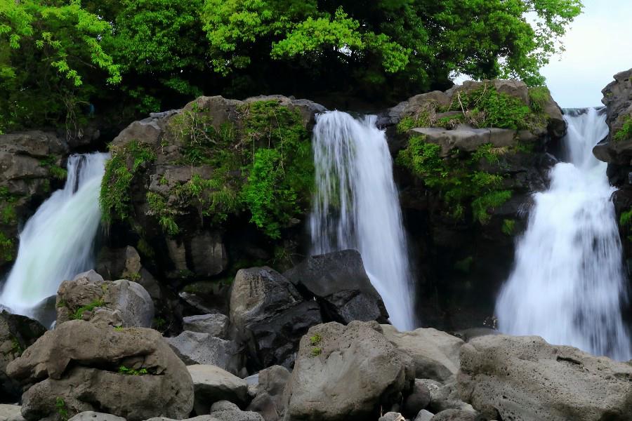 鮎壺の滝（あゆつぼのたき）【静岡県沼津市・長泉町】