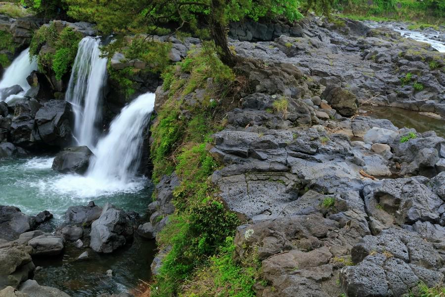 鮎壺の滝（あゆつぼのたき）【静岡県沼津市・長泉町】