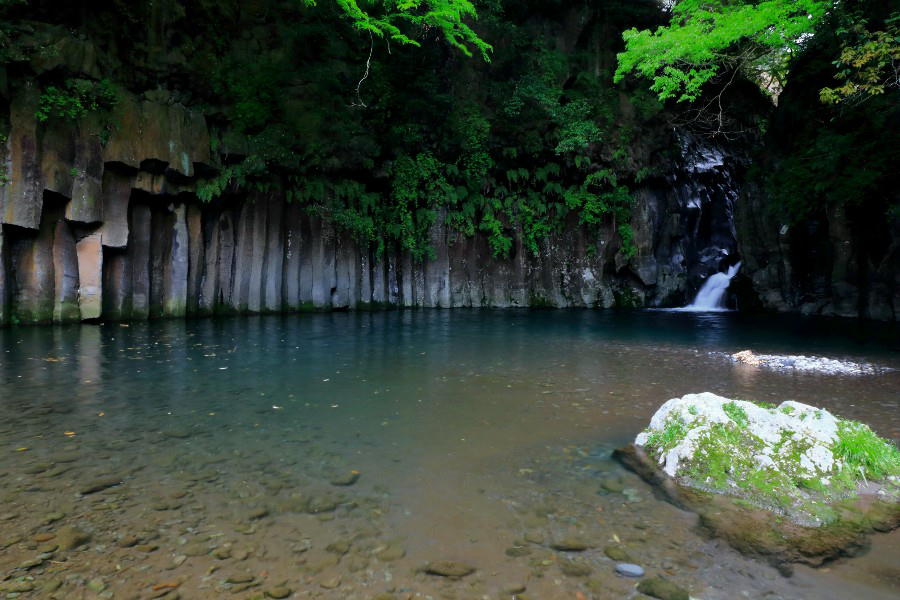 屏風岩の滝（びょうぶいわのたき）　【静岡県裾野市】