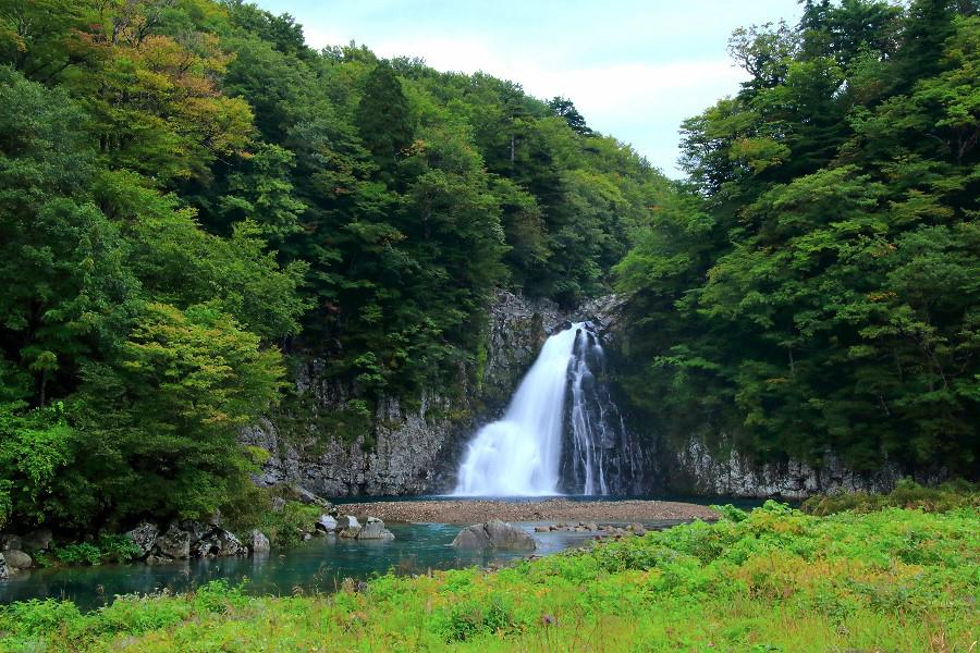 法体の滝　（ほったいのたき）　《日本の滝百選》　【秋田県由利本荘市】