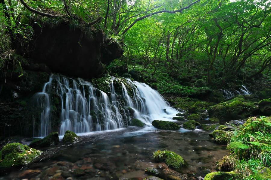 元滝伏流水（もとたきふくりゅうすい）【秋田県にかほ市】