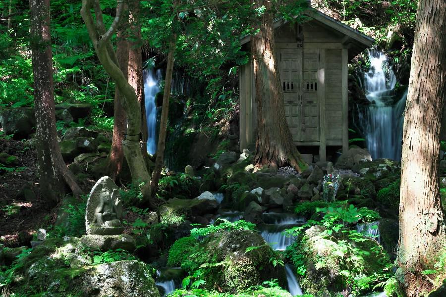 胴腹滝（どうはらのたき）【山形県遊佐町】