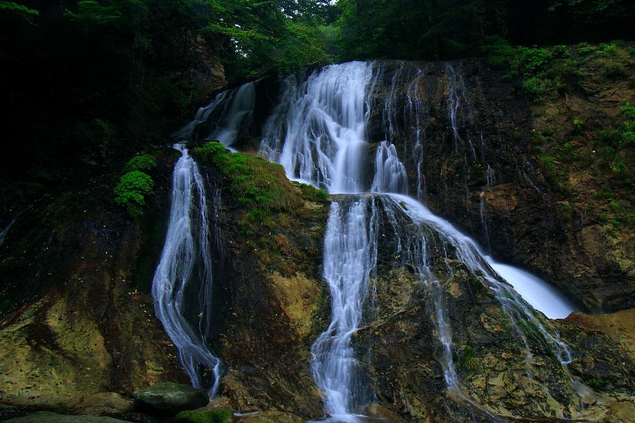 雷霆の滝