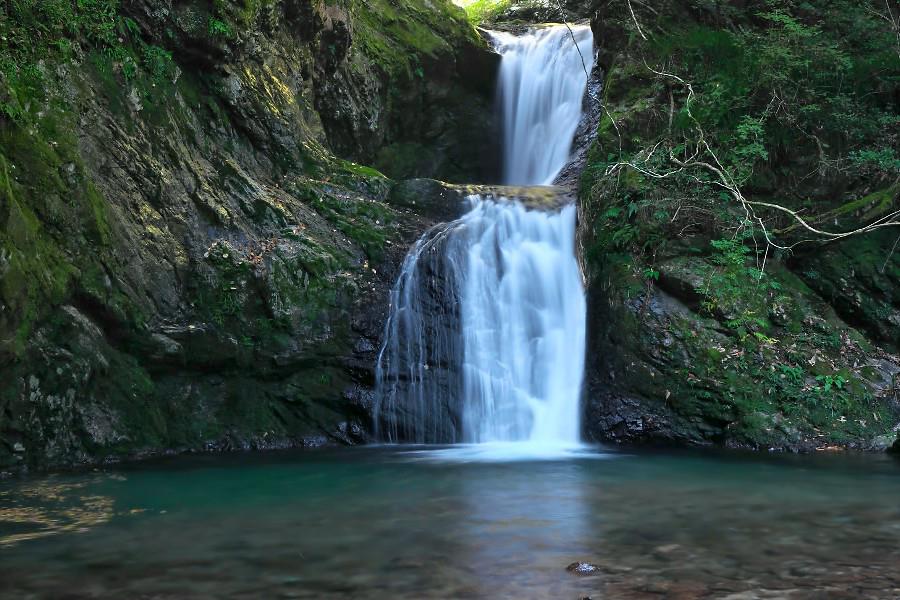 二見滝（ふたみたき）【岐阜県下呂市】≪横谷峡≫
