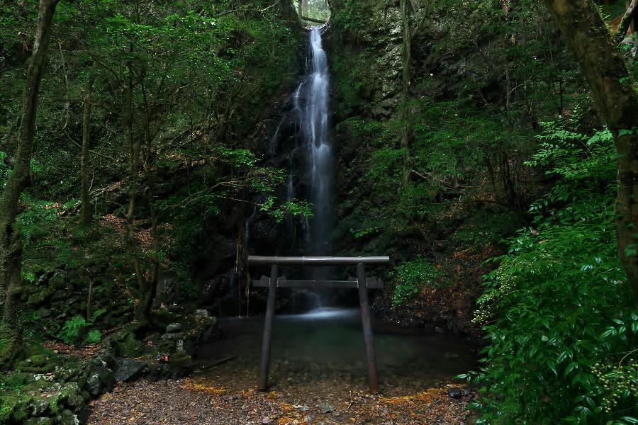 岩門の滝(いわもんのたき)【岐阜県関市】