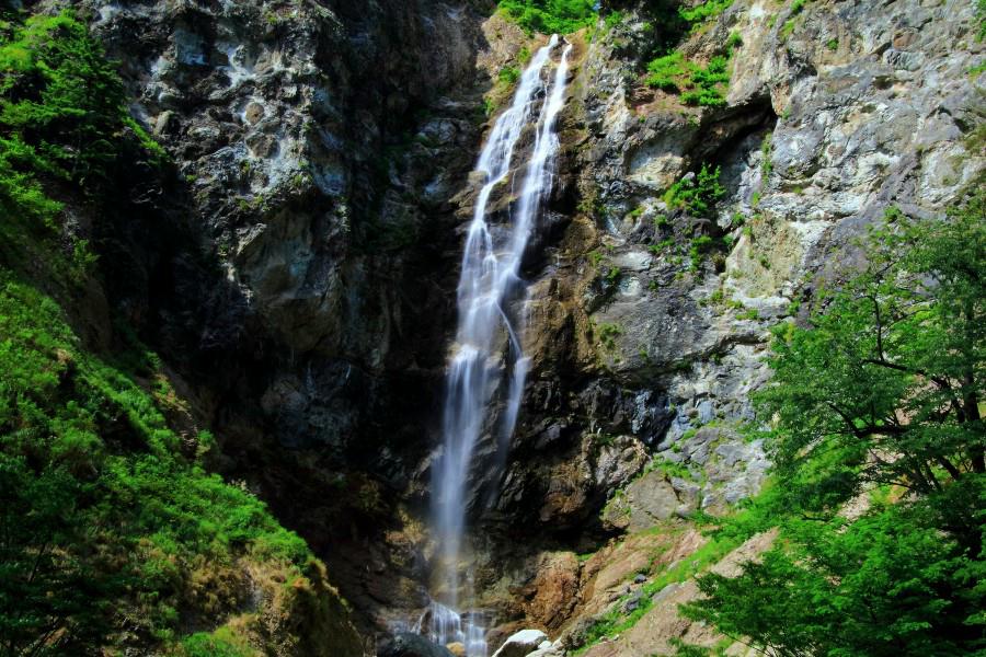 ふくべ大滝（ふくべおおたき）　【石川県白山市】