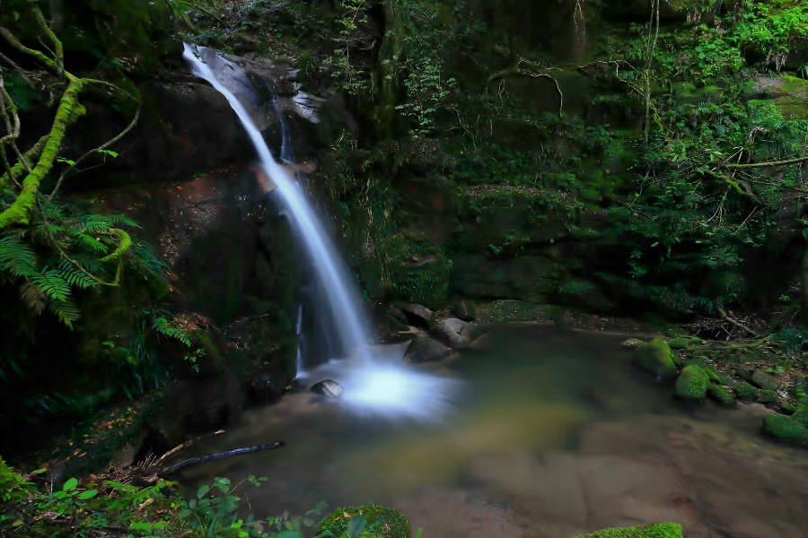 蹄の滝（ひずめのたき）≪男滝≫【島根県安来市】