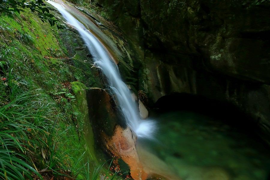 白竜の滝(はくりゅうのたき)・寂地峡五竜の滝(じゃくちきょうごりゅうのたき)・【山口県岩国市】