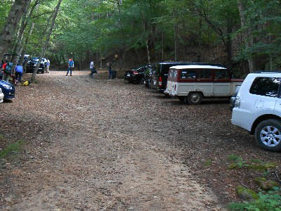 瑞牆山登山道入口