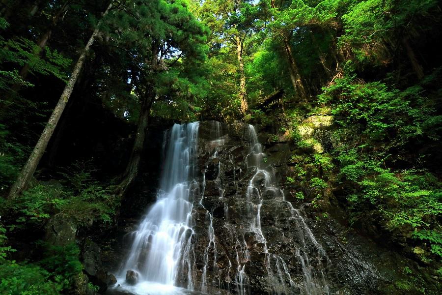 母の白滝　（ははのしらたき）　【山梨県富士河口湖町】