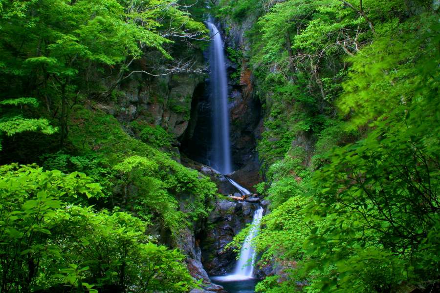 大滝（板敷渓谷）【山梨県甲府市】