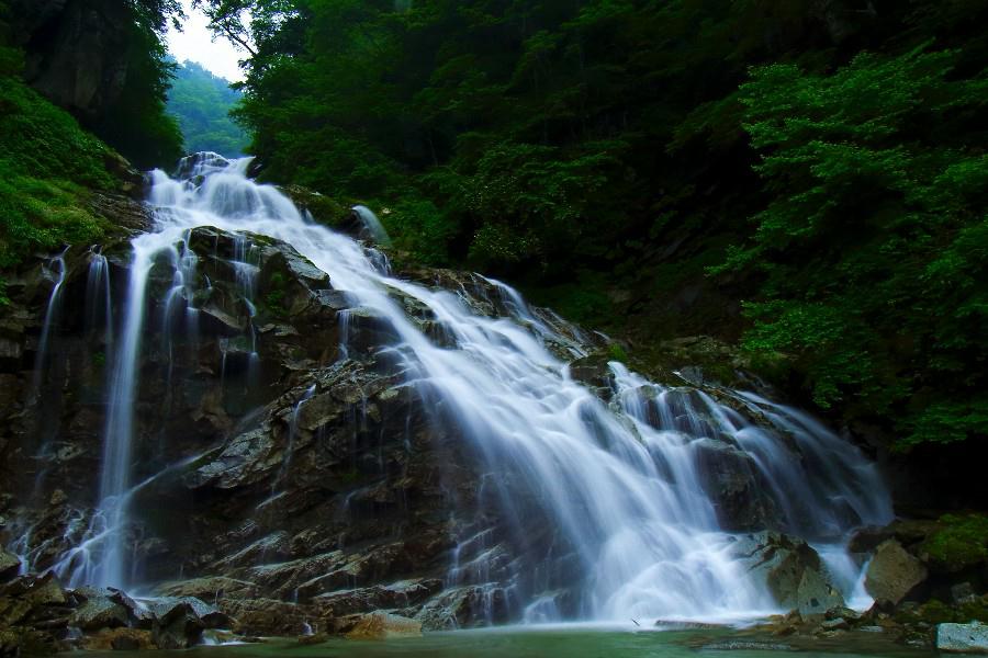 九段の滝(石空川渓谷)【山梨県北杜市】