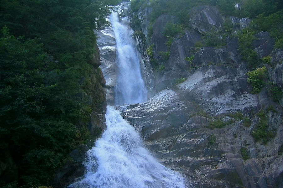 南精進ケ滝(ドンドコ沢)