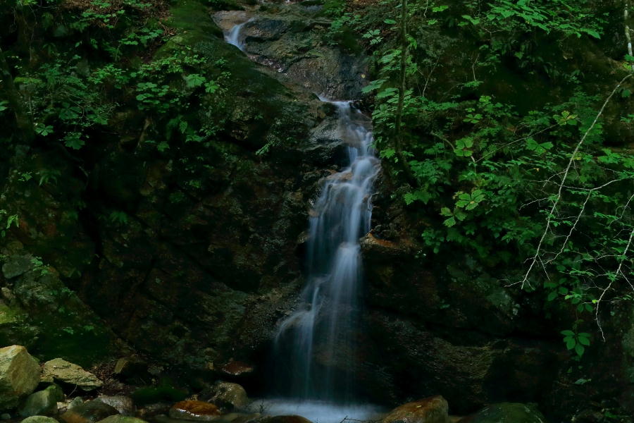 翁滝（おきなたき）・山梨県北杜市