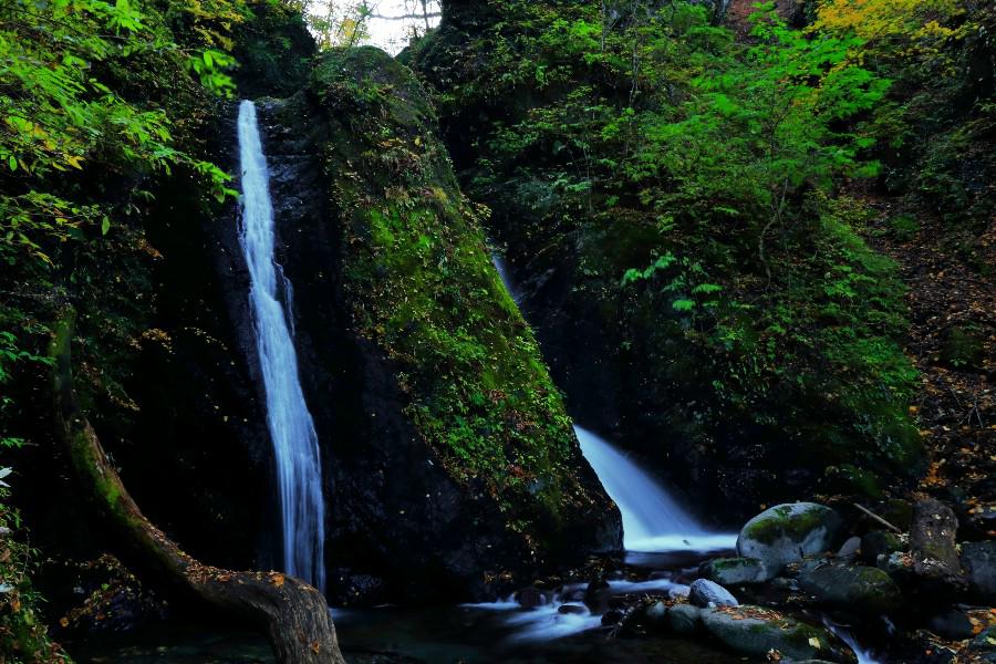 雄滝（おたき）・【山梨県小菅村】