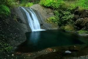 神鈴の滝